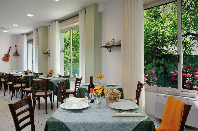 Hotel Suisse Milano Marittima Extérieur photo