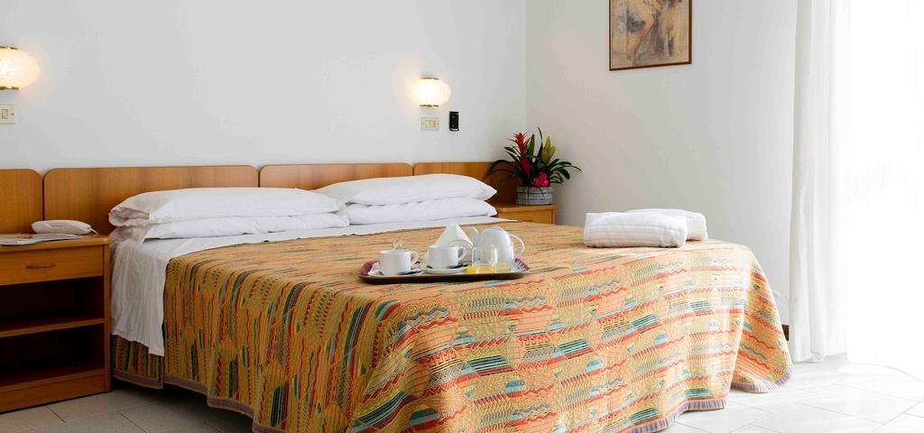 Hotel Suisse Milano Marittima Extérieur photo