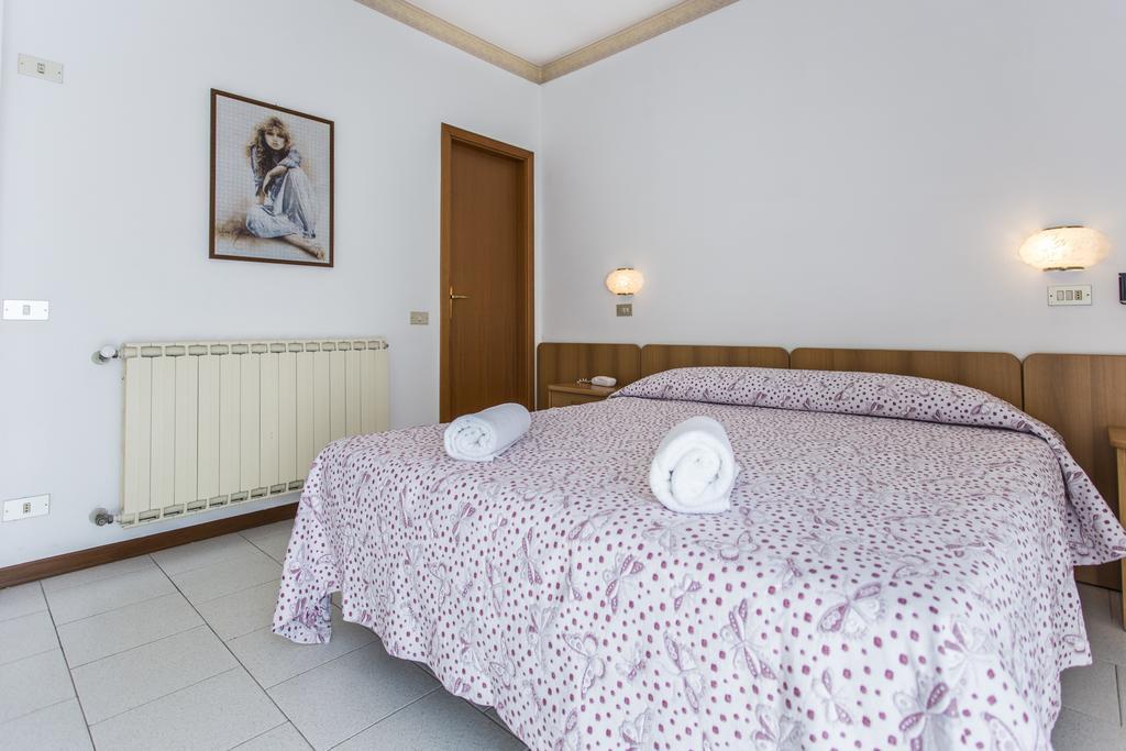 Hotel Suisse Milano Marittima Extérieur photo