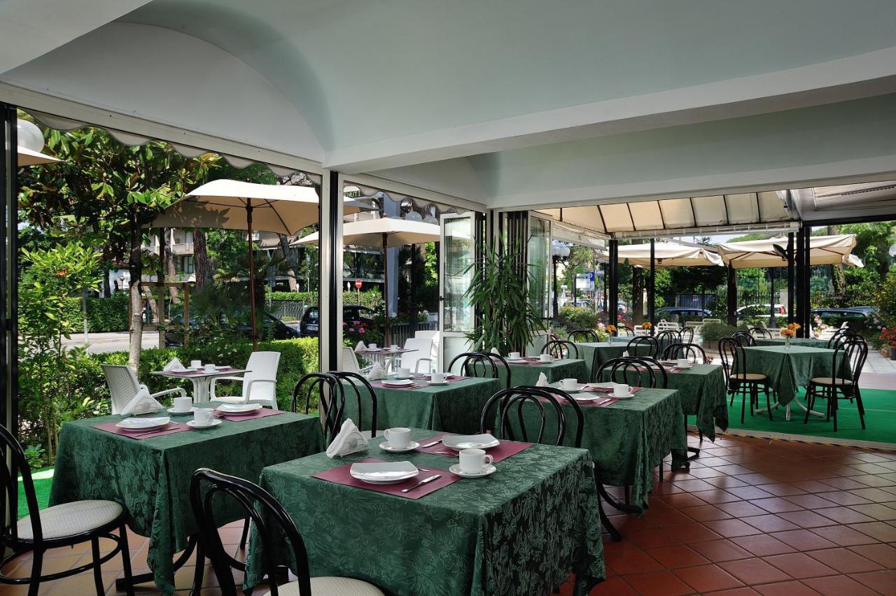 Hotel Suisse Milano Marittima Extérieur photo