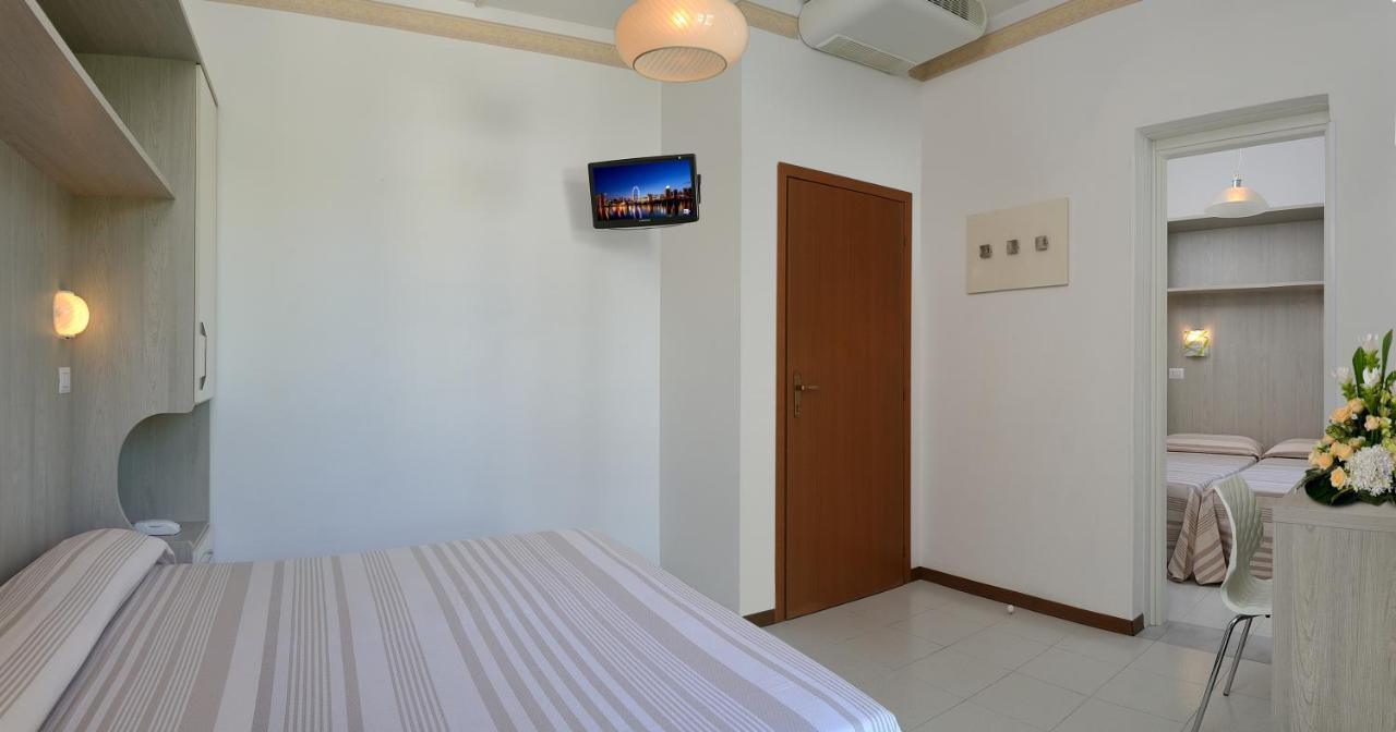 Hotel Suisse Milano Marittima Extérieur photo