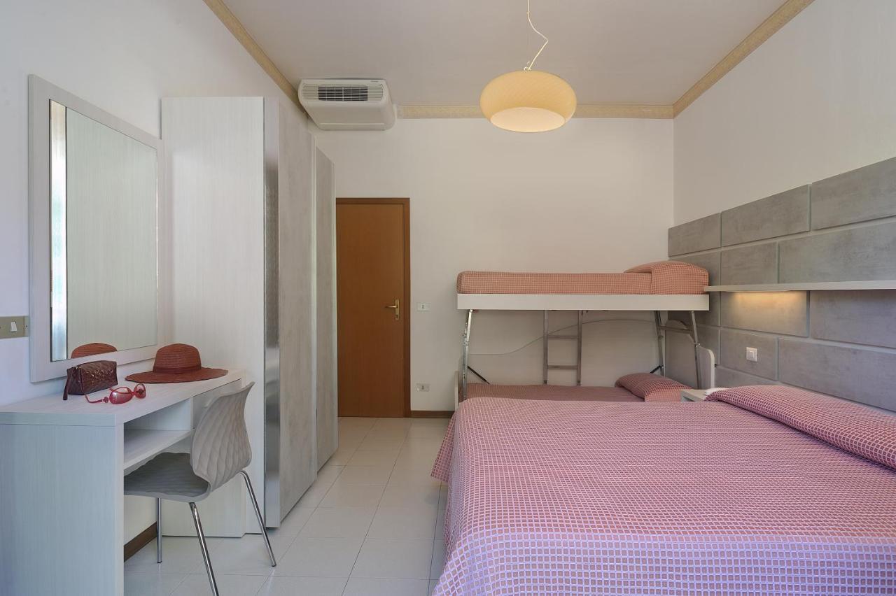 Hotel Suisse Milano Marittima Extérieur photo