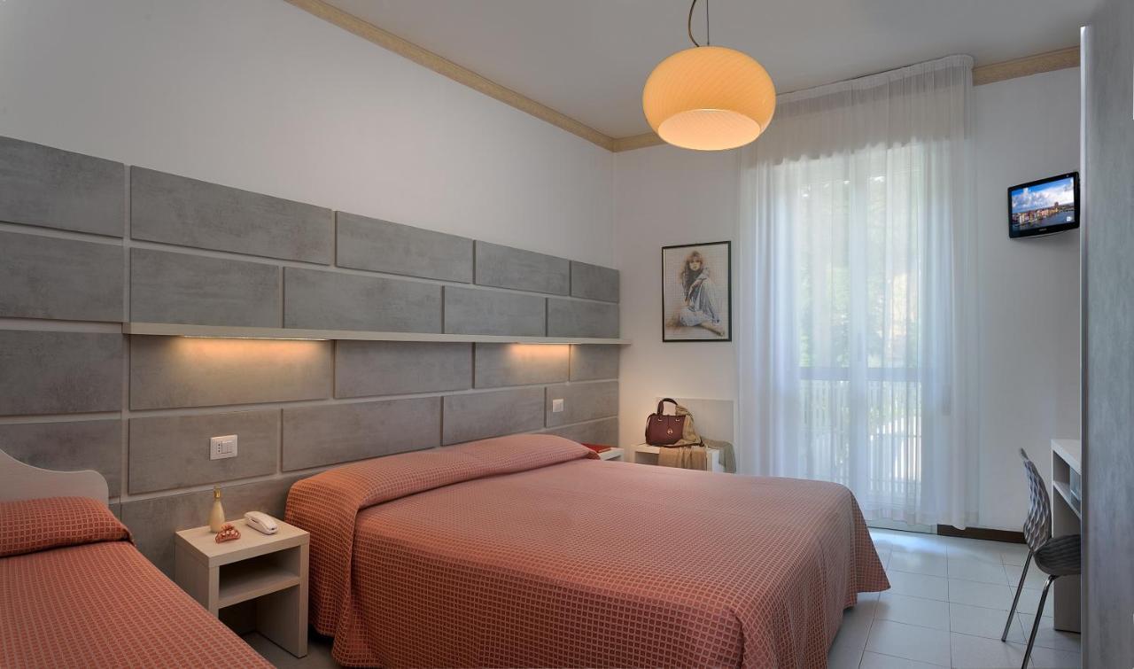 Hotel Suisse Milano Marittima Extérieur photo